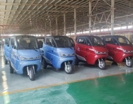 Stylish Electric Vehicle Economical Urban Commuter With EU Certification Mini Electric City Car